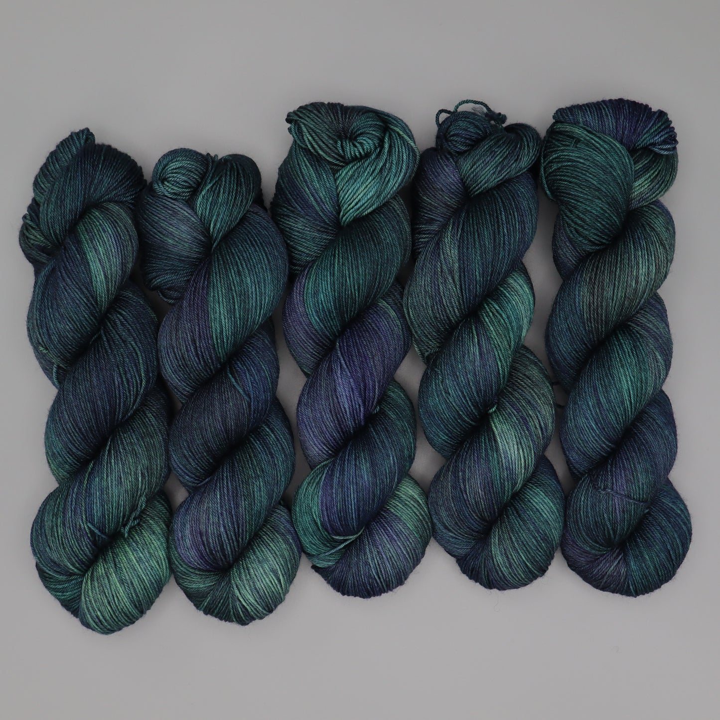 
                  
                    Delmara Cashmere Fingering
                  
                