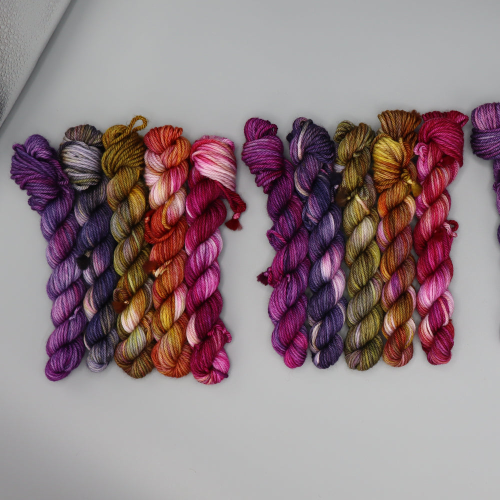 
                  
                    Dessa Daze Worsted Mini Set
                  
                