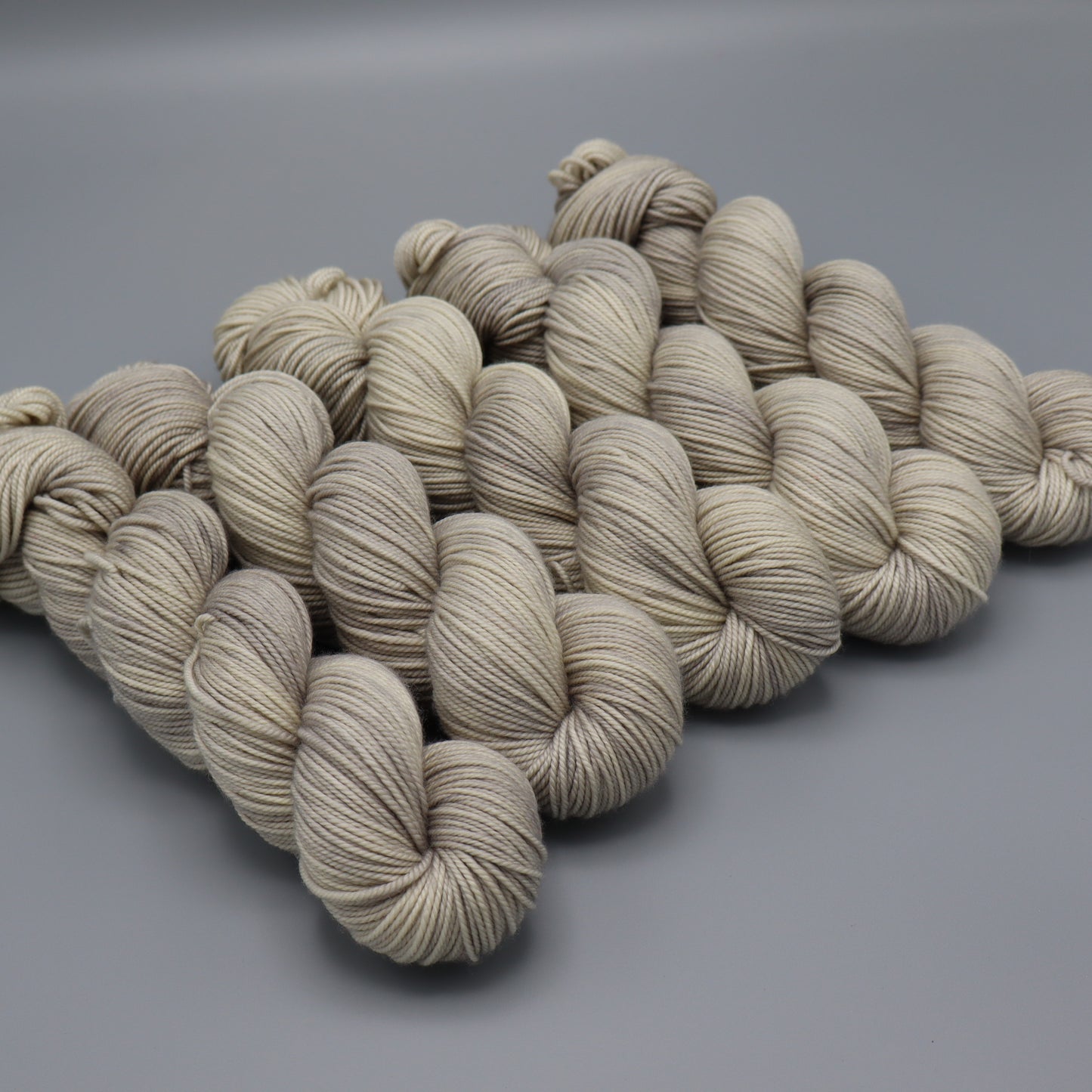 
                  
                    Lachlan Soft DK
                  
                