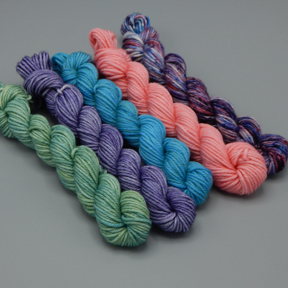 
                  
                    Tropical Treat Worsted Mini Set
                  
                