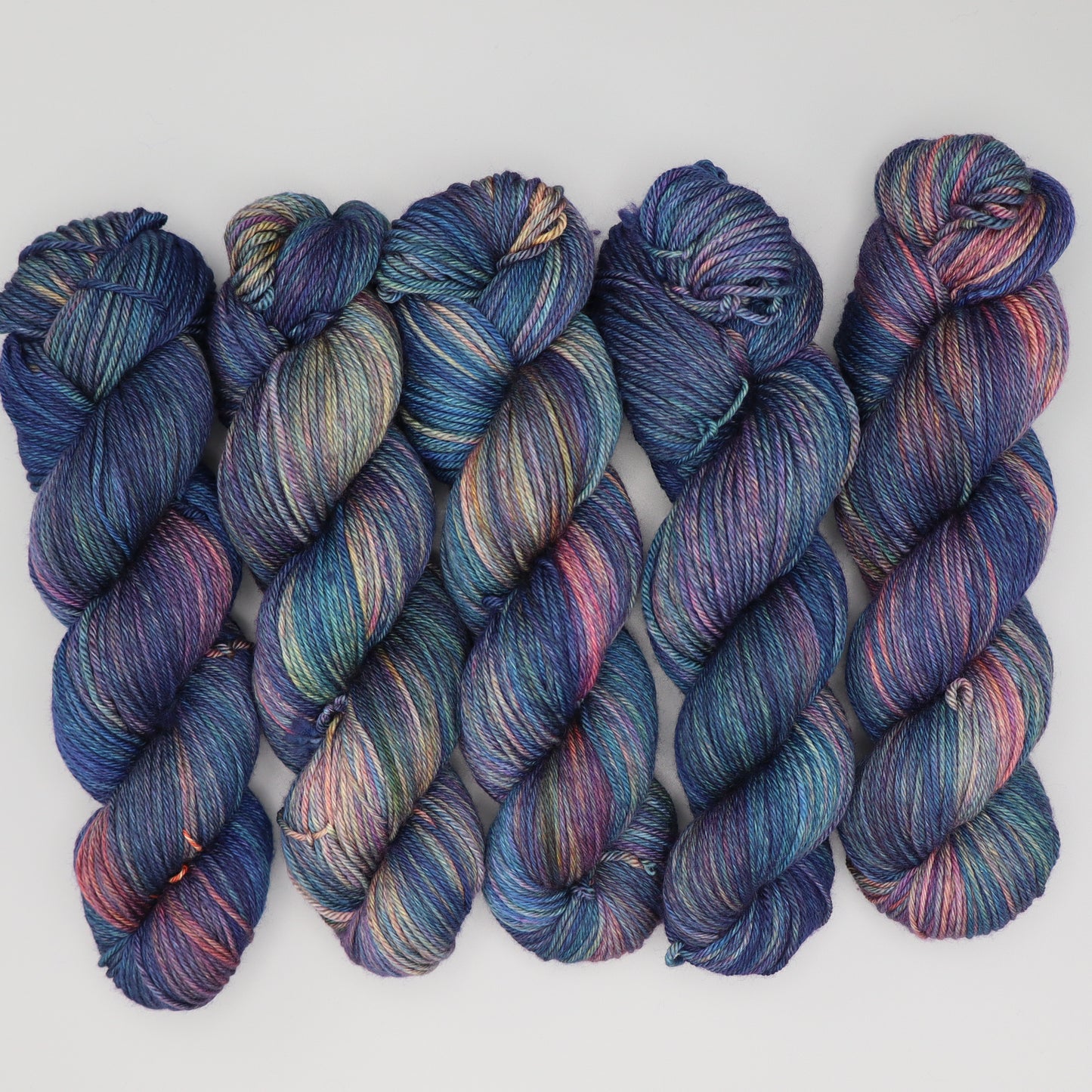 
                  
                    Zalina Squishy Worsted
                  
                